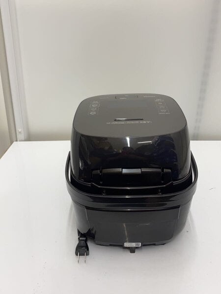 TOSHIBA(トウシバ) / 炊飯器 真空圧力IH RC-10VXVE3// | 中古品の販売