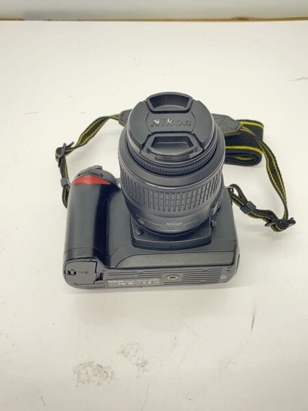 Nikon(ニコン) / デジタル一眼カメラ D70s レンズキット | 中古品の