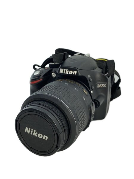 Nikon(ニコン) / デジタル一眼カメラ D3200 18-55 VR レンズキット 