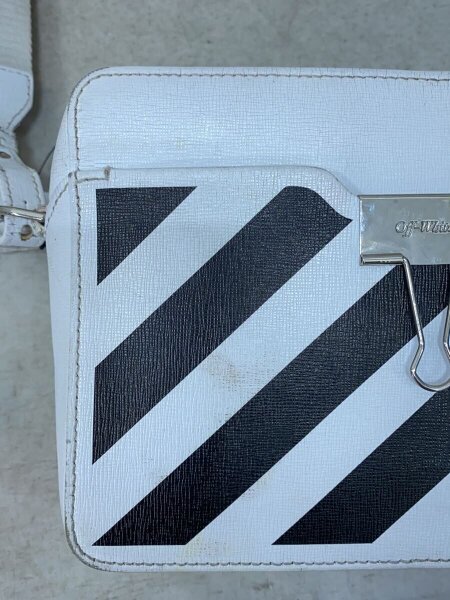 OFF-WHITE(オフホワイト) / オフホワイト/ショルダーバッグ/レザー/白 