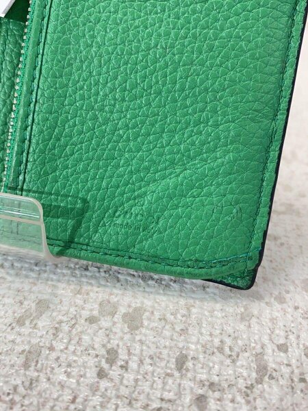 レザーウォレット gucci 財布緑 gucci 財布 グリーンの通販