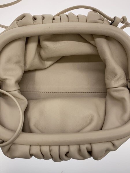 BOTTEGA VENETA(ボッテガヴェネタ) / ミニザポーチ/レザー/CRM/585852 