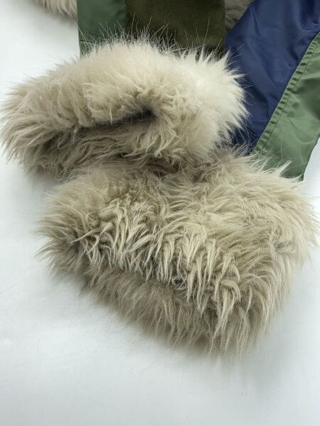 sacai / コート/1/アクリル/KHK/18-04032/ファーコート sacai(サカイ) / コート/1/アクリル/KHK/18-04032/ファーコート | 古着