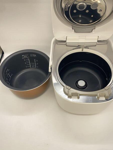 Panasonic(パナソニック) / 炊飯器 SR-MPW101-W | 中古品の販売・通販 