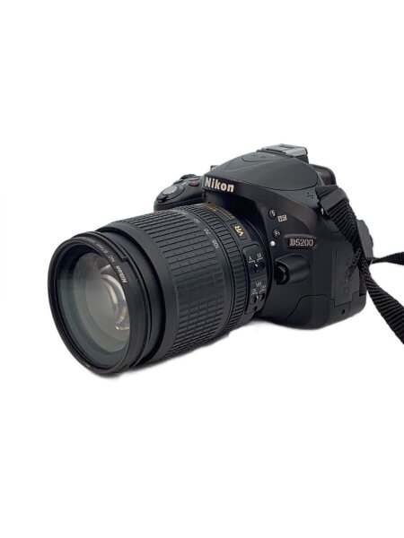 Nikon(ニコン) / デジタル一眼カメラ D5200 18-55 VR レンズキット 