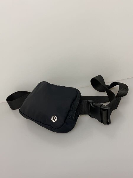 lululemon(ルルレモン) / ショルダーバッグ/ナイロン/BLK/LU9AX2S 