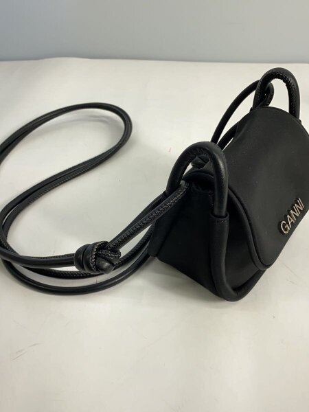 GANNI(ガニー) / Knot Mini Flap Overミニショルダー/バッグ/--/BLK 