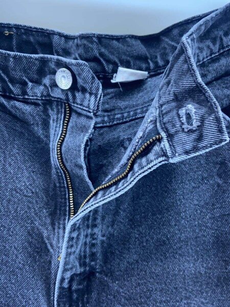★ゆう★ Levi's(リーバイス) / 40550-/ボトム/34/デニム/BLK/無地// | 古着の