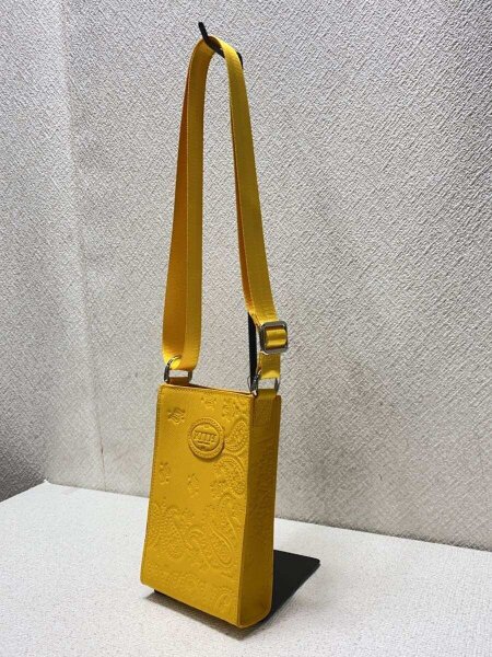 KITH(キス) / ショルダーバッグ/レザー/YLW// | 中古品の販売・通販  