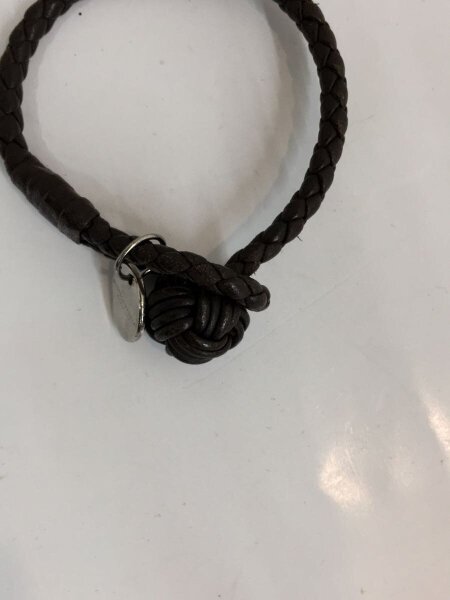 Bottega Veneta レザー編み込みブレスレット