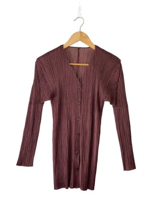 PLEATS PLEASE ISSEY MIYAKE（プリーツプリーズイッセイミヤケ）の古着