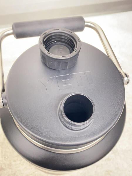 YETI([スポーツ]イエティ) / ランブラー/1ガロン/ジャグ/未使用品/凹み