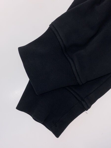 STONE ISLAND(ストーンアイランド) / 24SS/GARMENTDYED HALFZIP SWEAT 