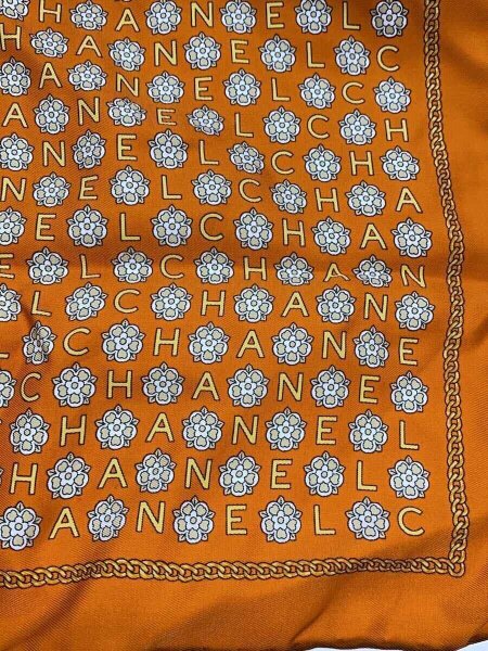 CHANEL / カメリアオレンジ/スカーフ/シルク/ORN/モノグラム/レディース CHANEL(シャネル) / カメリアオレンジ/スカーフ/シルク/ORN/モノグラム