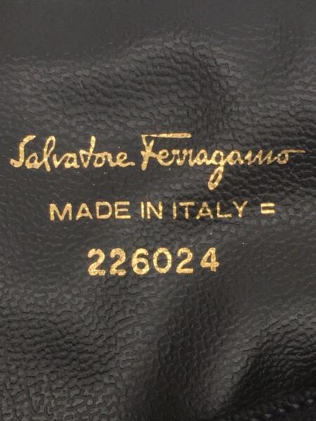 Salvatore Ferragamo(サルヴァトーレフェラガモ) / ペンケース/ポーチ 
