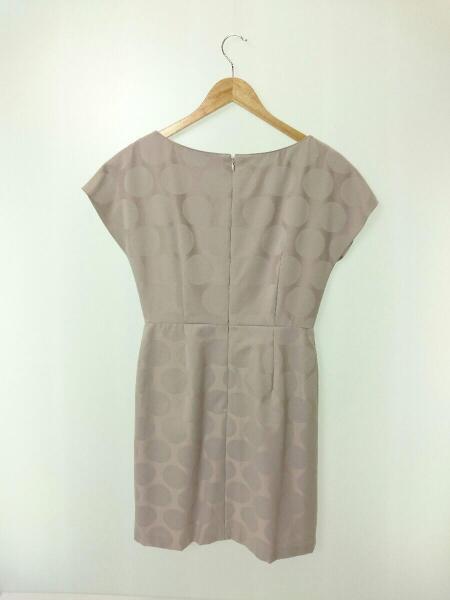 Strawberry Fields ストロベリーフィールズ 半袖ワンピース ポリエステル Gry ドット グレー 17 511 Yd セカンドストリート 衣類 家具 家電等の買取と販売ならセカンドストリート お問い合わせ番号