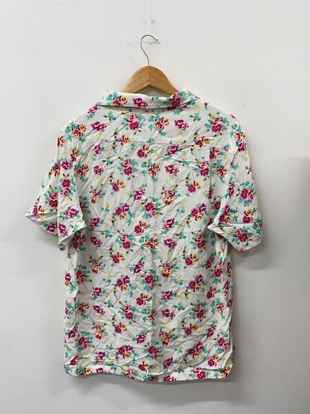 Supreme / アロハシャツ/L/レーヨン/WHT/花柄 Supreme(シュプリーム) / アロハシャツ/L/レーヨン/WHT/花柄 | 古着の