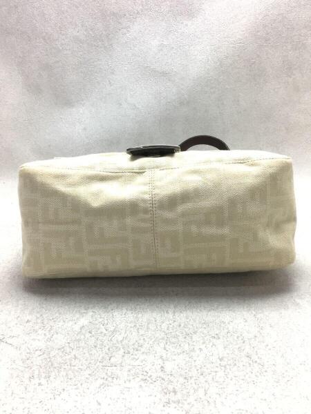 FENDI フェンディズッカ柄マンマバケットワンショルダーバッグクリーム