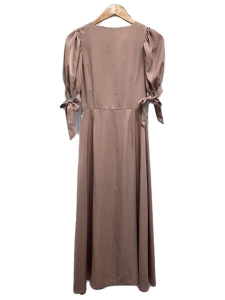 Her lip to LaceTrimmedSmoothSatinDress 