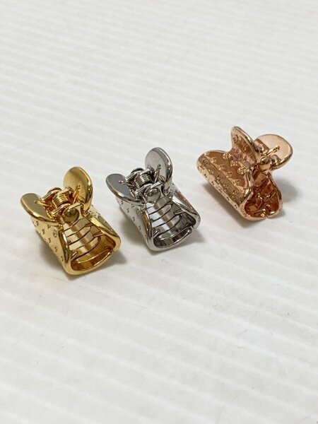 LOUIS VUITTON(ルイヴィトン) / アクセソワールシュブ・ナノグラムPM