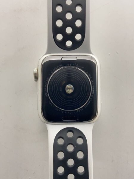 Apple(アップル) / Apple Watch Nike SE 第1世代 GPSモデル 40mm 