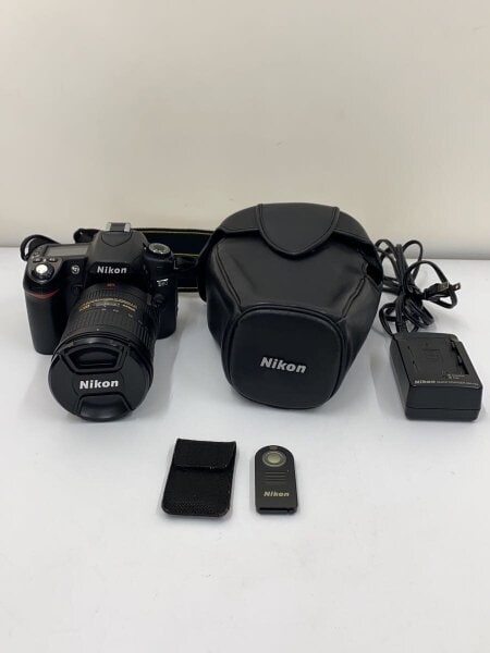 Nikon D80 D80 AF-S DX VR18-200Gレンズキット