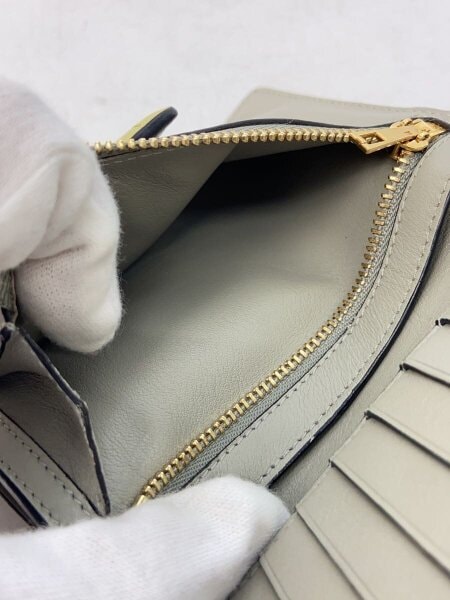 LOEWE(ロエベ) / 2つ折り財布/レザー/ロエベ/グリーン/緑/GRN