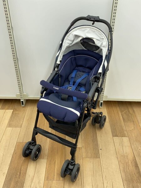 外出・移動用品 美品 コンビ ベビーカー メチャカルハンディ アイリス
