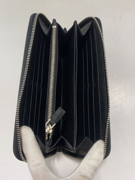 PRADA(プラダ) / サフィアーノ/ラウンドジップ/長財布/レザー/ブラック