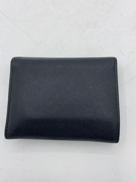 PRADA / 2つ折り財布/レザー/BLK/無地/メンズ PRADA(プラダ) / 2つ折り財布/--/BLK/無地/メンズ | 中古品の販売