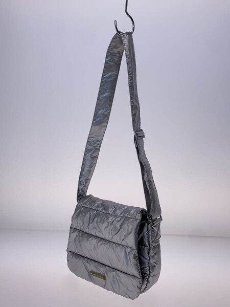 BYOND THE VINES Poofy Bag ショルダーバック シルバー 