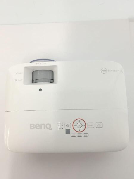 BENQ(ベンキュー) / プロジェクター/TH671ST | 中古品の販売・通販なら