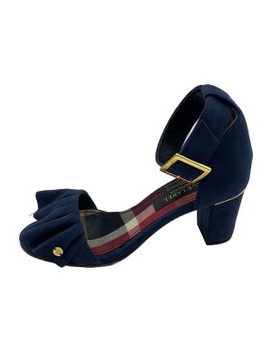 BLUE LABEL CRESTBRIDGEのサンダル検索結果|古着・中古品の通販サイト