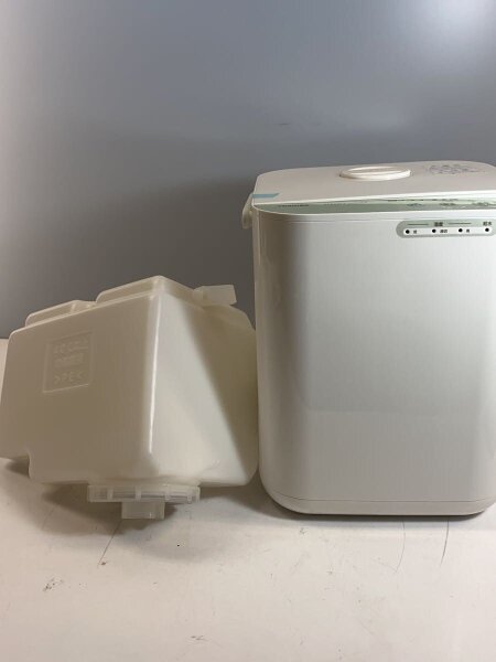 TOSHIBA(トウシバ) / 加湿器 TKA-S60A(W) | 中古品の販売・通販なら