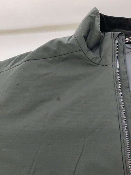 ARC'TERYX(アークテリクス) / シミ複数有/ATOM LT JACKET/ナイロン