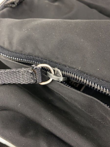 PRADA / リュック/ナイロン/BLK/無地/使用感/ヨゴレ PRADA(プラダ) / リュック/ナイロン/BLK/無地/使用感/ヨゴレ | 中古品
