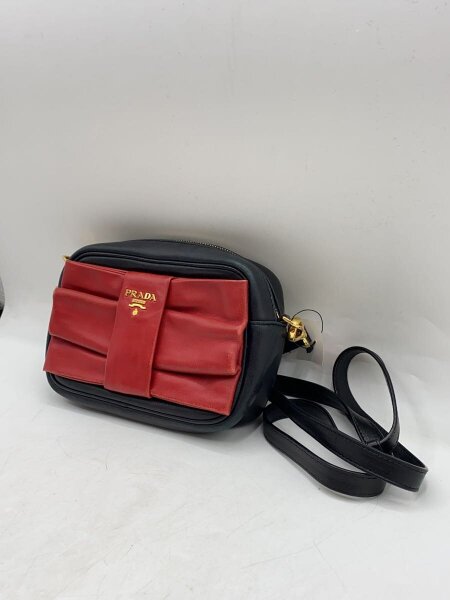 PRADA(プラダ) / リボンモチーフ/ショルダーバッグ/--/RED/BP0166 