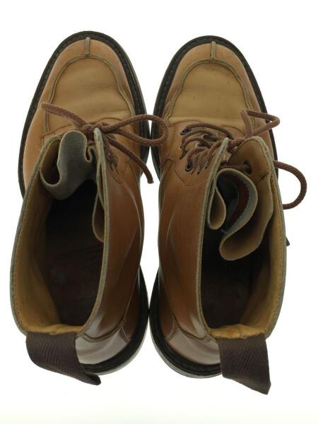 Tricker