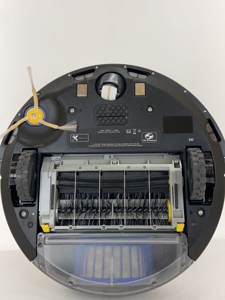 iRobot(［カデン］アイロボット) / 掃除機 ルンバ 642 R642060 | 中古