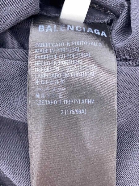 バレンシアガ バックロゴ プリント Tシャツ トップス オーバーサイズ 中古・古着通販】BALENCIAGA (バレンシアガ) ロゴプリント デストロイ