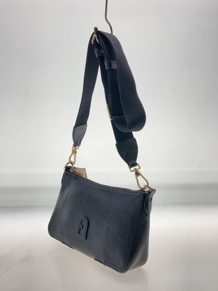 FURLA(フルラ) / アテナ/アーチロゴ/ショルダーバッグ/PVC/BLK 