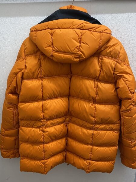 MONCLER / ダウンジャケット/2/ナイロン/KHK/無地 MONCLER(モンクレール) / ダウンジャケット/2/ナイロン/ORN/無地
