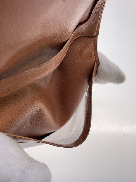 LOUIS VUITTON(ルイヴィトン) / ポルト・2カルト・ヴェルティカル_