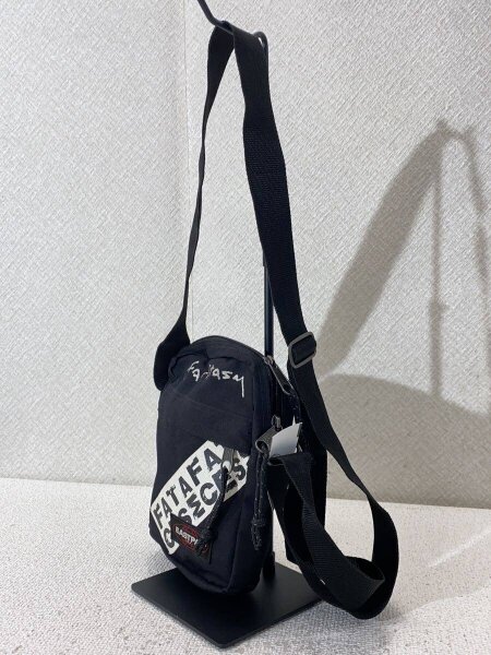 EASTPAK(イーストパック) / ショルダーバッグ/ポリエステル/BLK 