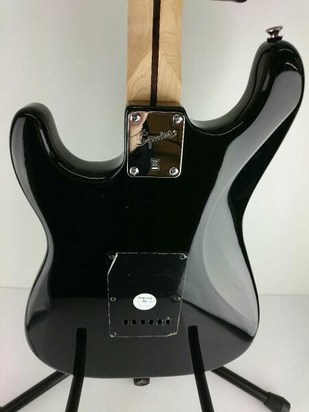 Squier(スクワイヤー) / Black and Chrome Std ST エレキギター