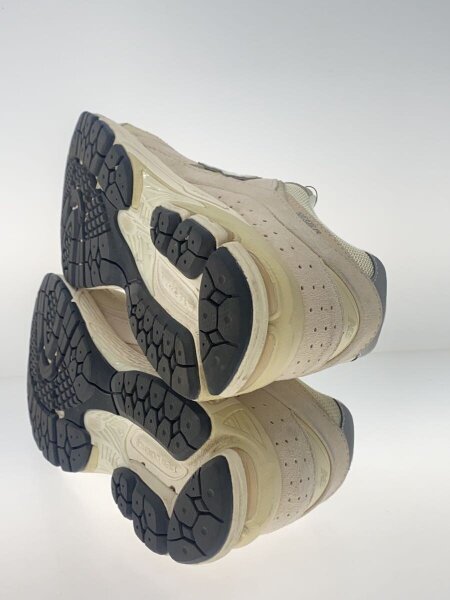 NEW BALANCE / M2002/ホワイト/25cm/GRY/スウェード NEW BALANCE(ニューバランス) / M2002/ホワイト/25cm/GRY/スウェード