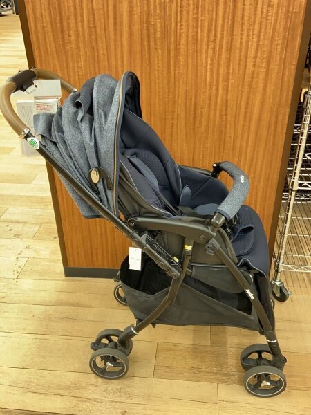 極美品 Aprica ラクーナ クッション フリー A型 グレー
