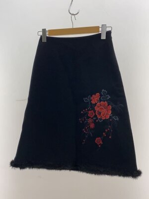 VIVIENNE TAMのスカート検索結果|古着・中古品の通販サイト セカンド