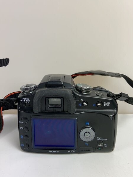 α100 SONY デジタル一眼レフカメラ レンズ2本セット α100 SONY デジタル一眼レフカメラ レンズ2本セット SONY α100 DSLR