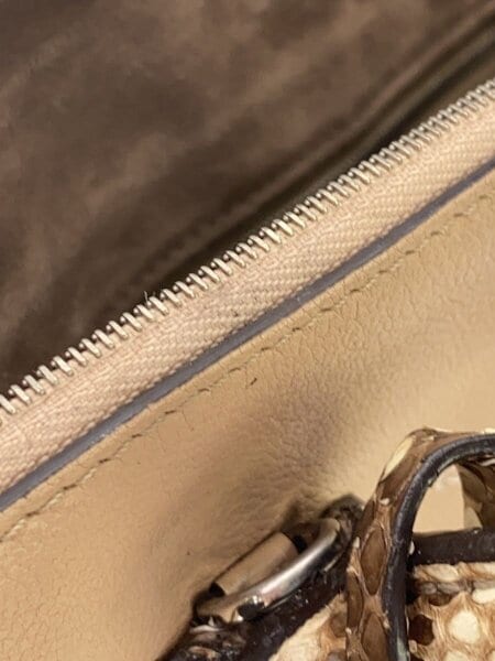 LOUIS VUITTON / ロックイットMM_トリヨン_パイソンハンドル/レザー/BLK LOUIS VUITTON(ルイヴィトン) / ロックイットMM_トリヨン_パイソン